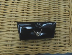 black clutch b